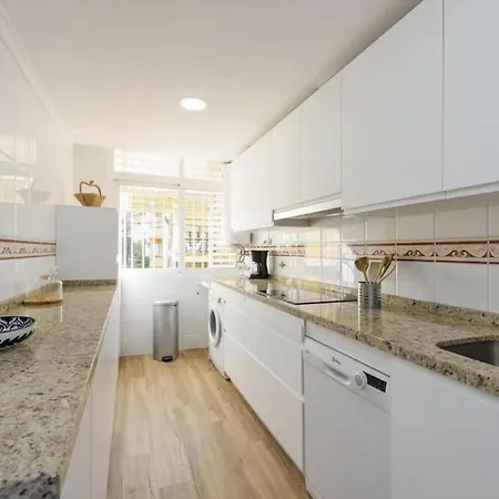 Holidays2malaga Pedregalejo Terrace 150 Mts *