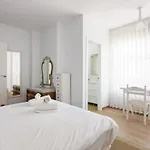 아파트 Holidays2malaga Pedregalejo Terrace 150 Mts